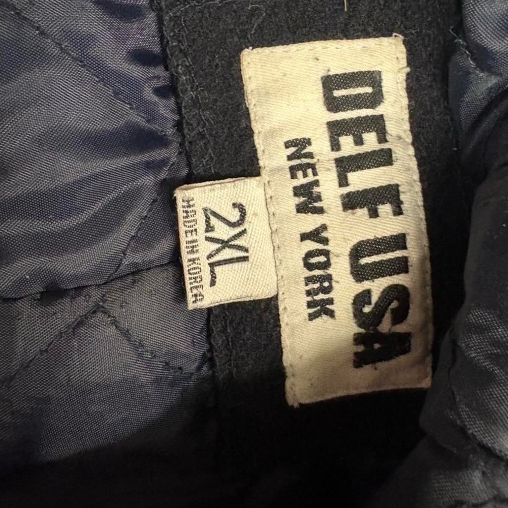 Elegant Black Men's Peacoat - Picture 3 of 3